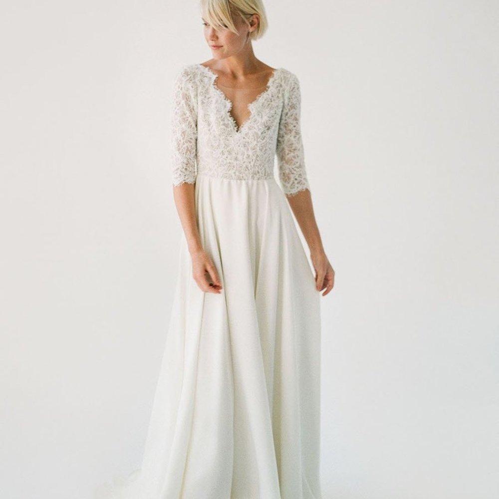 Truvelle Alannah Wedding Gown Size 12 NEW